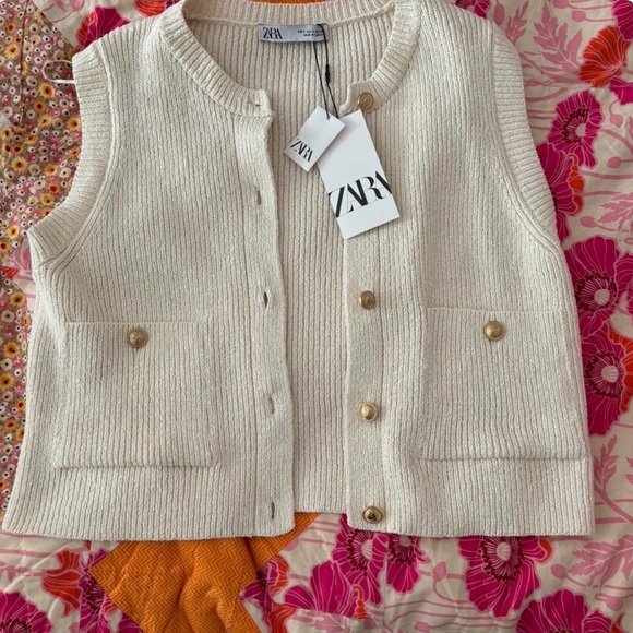 Zara Sweaters - Zara Beige Knit Cardigan with Gold Buttons